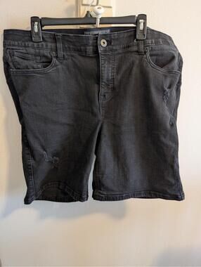 Torrid Premium Women's Size 22 Denim Black Denim Jean Shorts Distressed Stretch